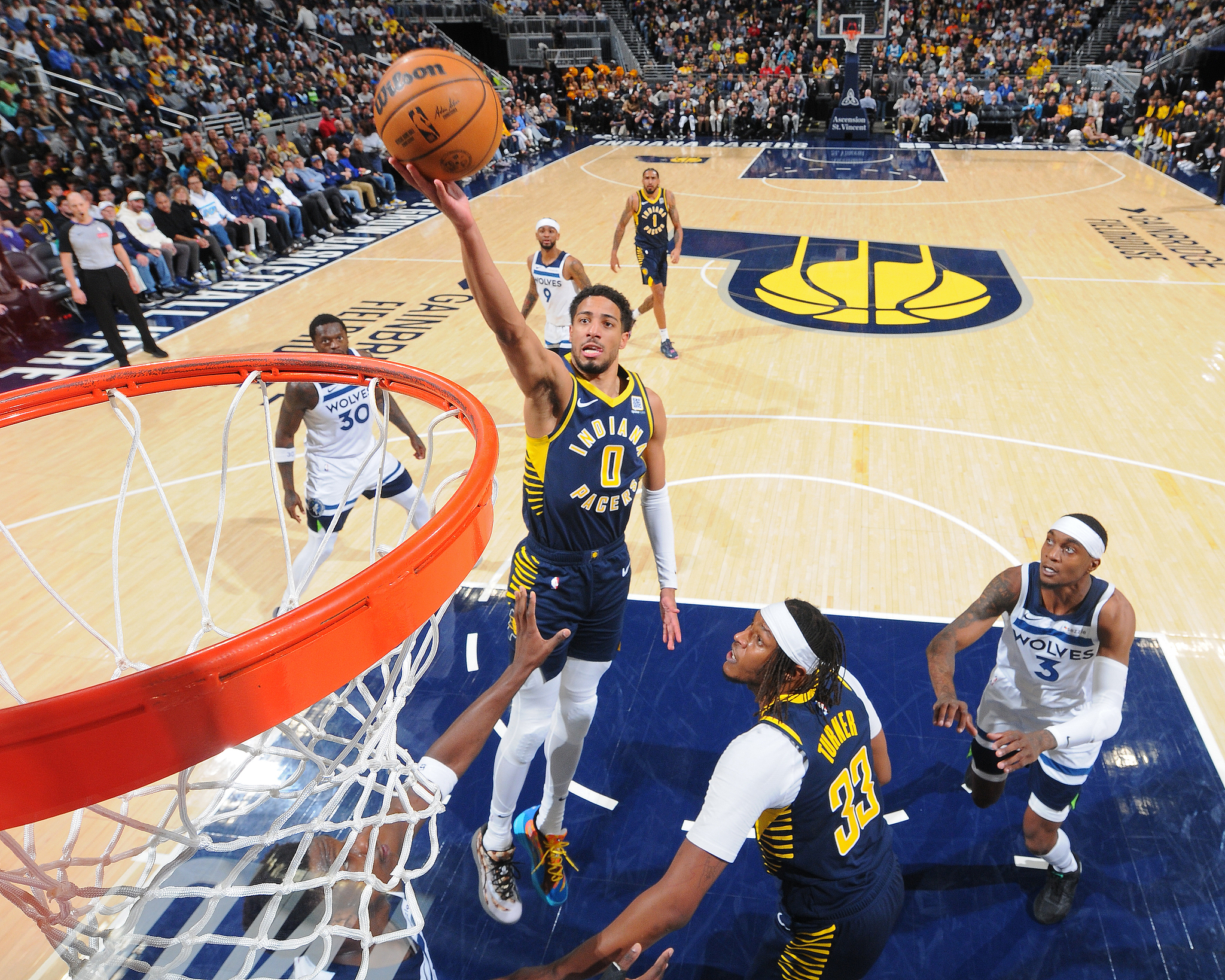 爵士大胜老鹰，戈贝尔23分14篮板的简单介绍