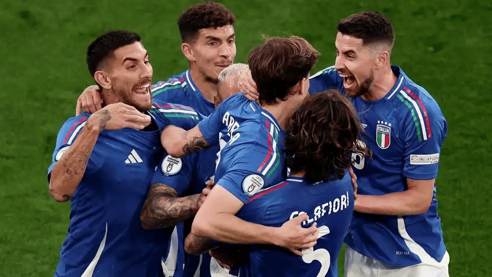 欧洲足球豪门队伍将在比赛场上展现实力，看看谁更胜一筹？的简单介绍